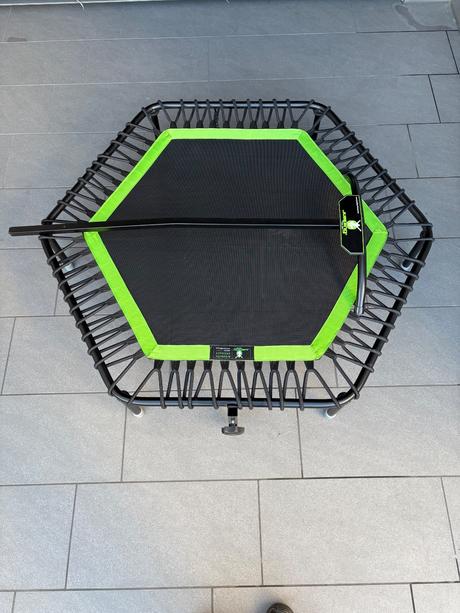 Jumping profi trampolína standard, <150 cm