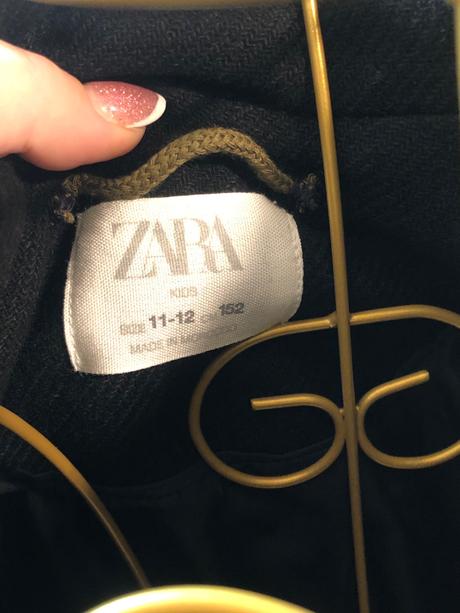 Zara kvalitný čierny kabát, zara,152