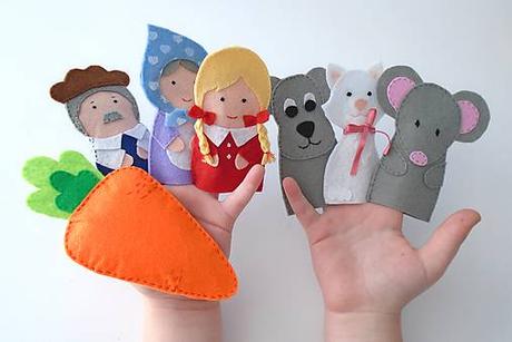 Bábky na prsty ťahal dedko repu, 