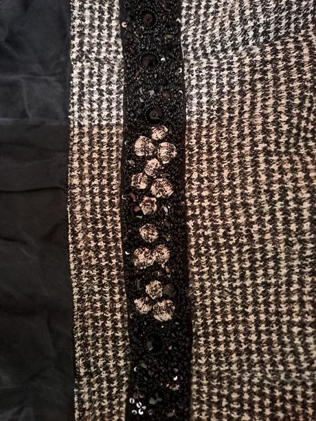 Zaujímavé  vlnené vintage šaty s bolerkom, 38