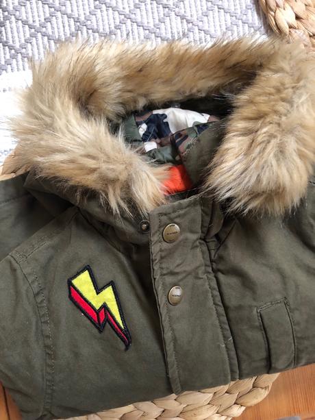 Hrubšia bunda reserved, reserved,98