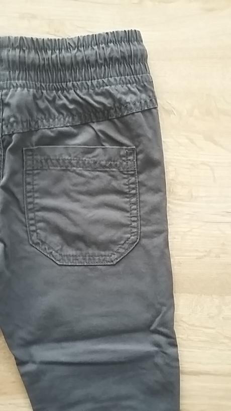 Predám ako nové tenké nohavice, 110