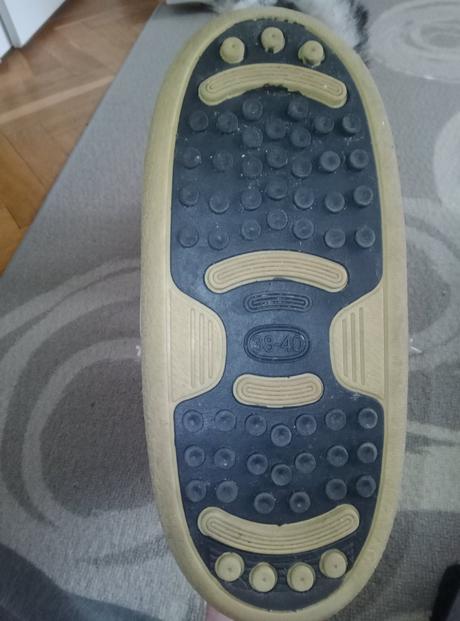 Snehule coqui snow moon, coqui