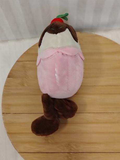 Retro plyšový košíček jellycat amuseables cupcake,