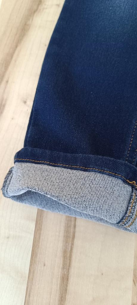 Nové mäkké džínsy, pepperts,146