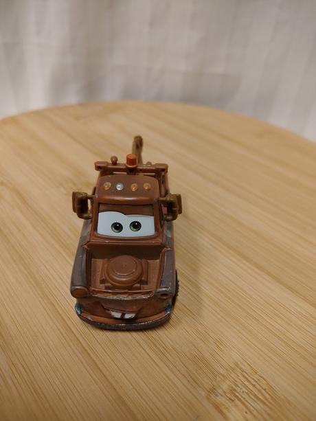 Zberateľský burák (race team mater), mattel,