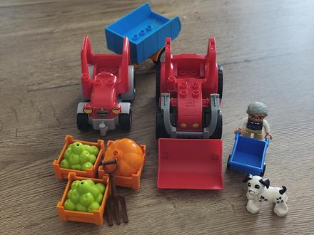 Lego duplo traktory,