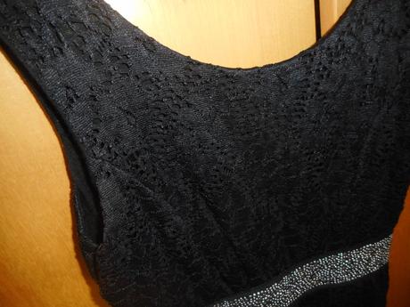 Čierne čipkové slávnostné šaty, 140