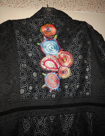 Úžasný dámsky kabát veľ.46/48, 48