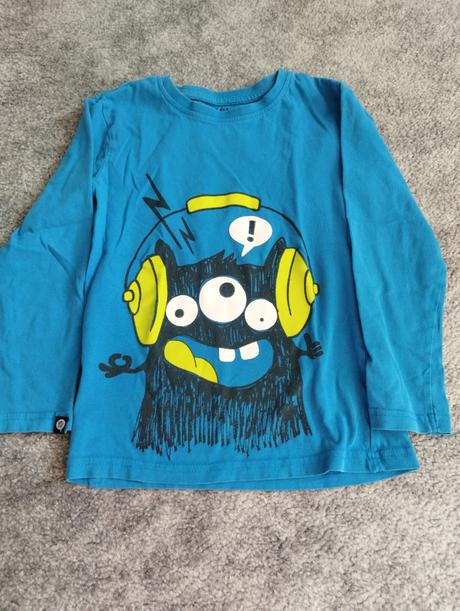 Tri ko, nátelník 116, reserved,116