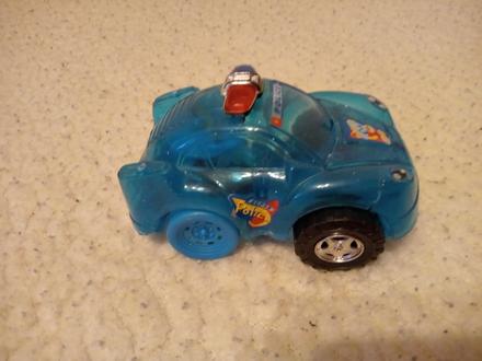 Policajné autíčko na naťahovanie, 