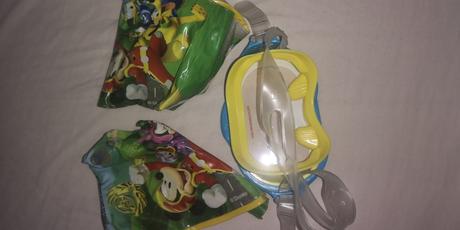 Protišmykove ponošky + okuliare a rukavniky grátis,