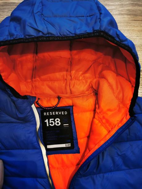 Zimna bunda, v. 158, reserved,158