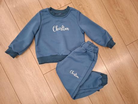 Tepláky s mikinou, 98