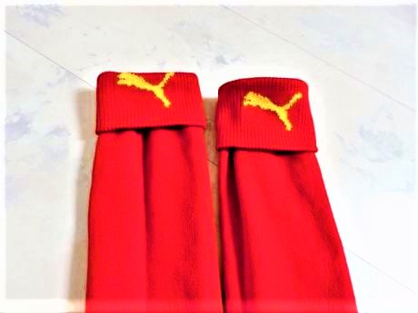 Chrániče/štulpne na futbal - 2 páry, puma,l