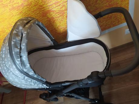 Predám kombinovaný kočiar venicci s autosedačkou, venicci,venicci 3v