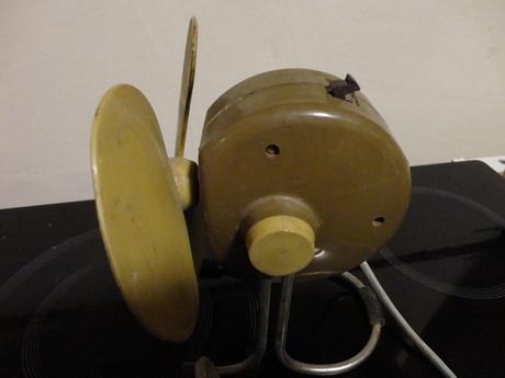 Ventilátor stolový - retro, 