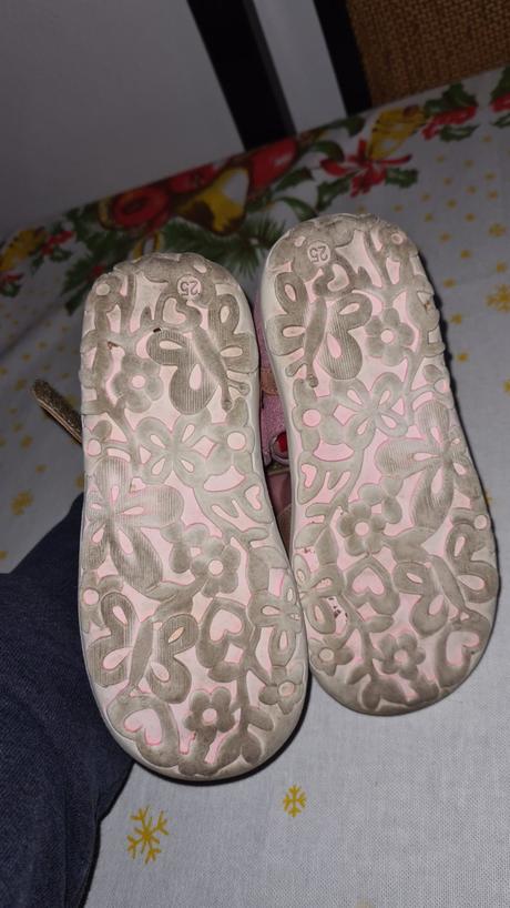 Sandalky, protetika,25