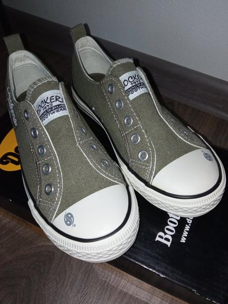 Nenosené chlapčenské topánky dockers, 34