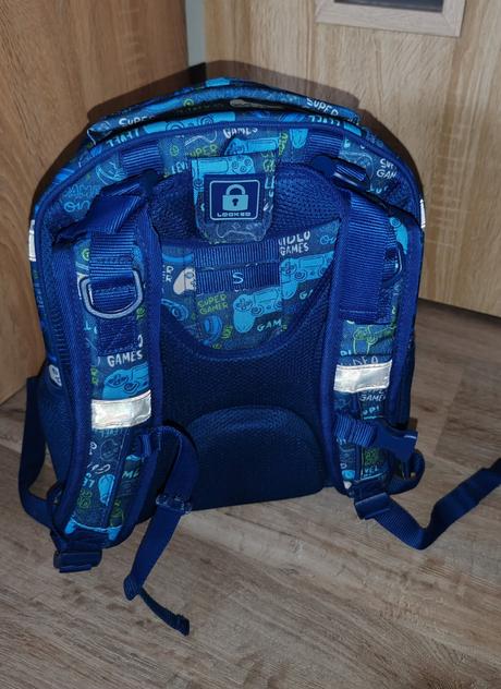 Školská taška astrabag,