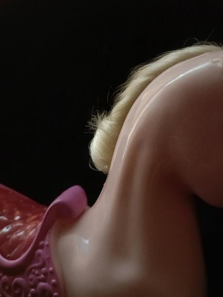 Barbie jednorožec,