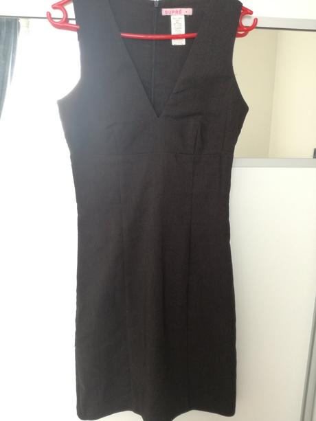 Mini cierne saty, xs