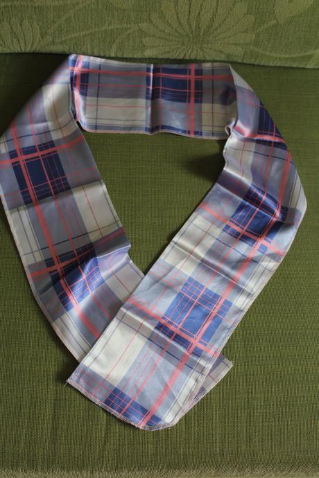 Jemný hodvábny šál,