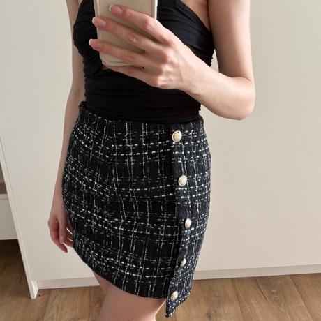 Čierna károvaná sukňa, s