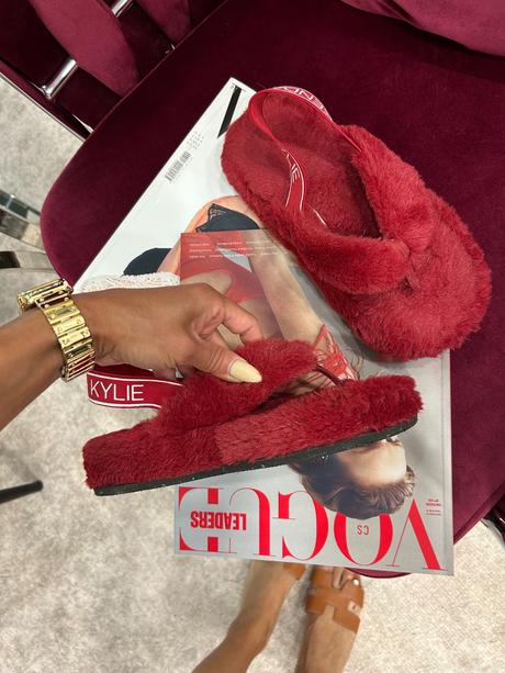 Kendall jenner slapky, 37