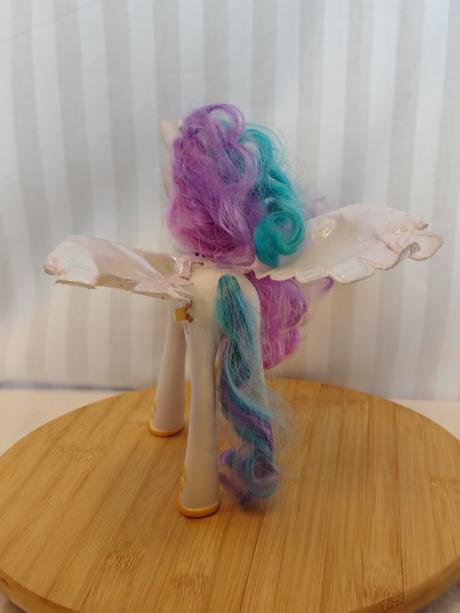 Zber. my little pony princess celestia hasbro 2011, 