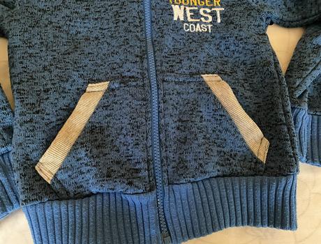 Teplá mikinka s kapuckou v. 116, 116