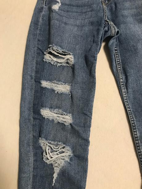 Dzinsy s roztrhanym efektom, h&m,36