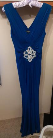 Šaty so štrasom, s