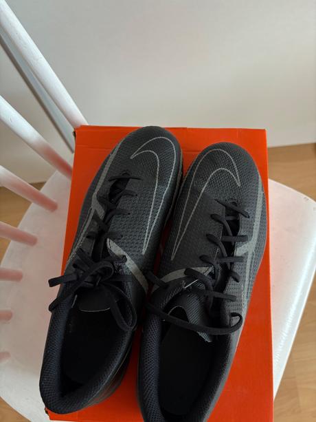 Chlapčenské halovky, nike,40