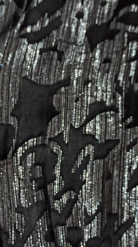 Spoločenské šaty, lesklé čierno strieborné ,veľk.m, zara,m