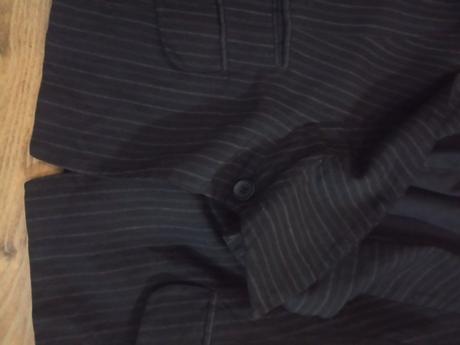 Sako pár krát oblečené, 38