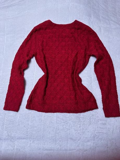 Tmavočervený top s 3d vzorom zn. magenta, l / m