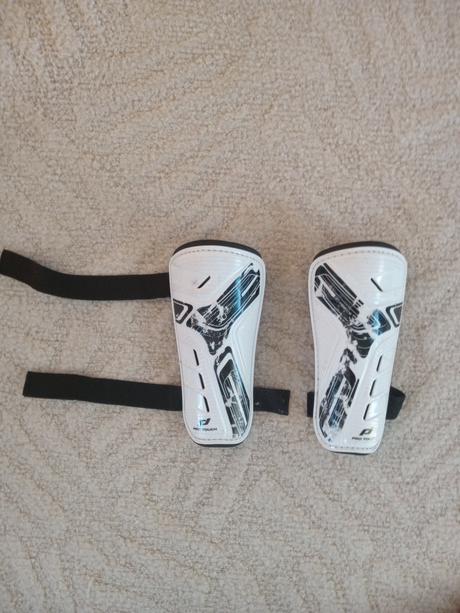 Futbalové chrániče, 