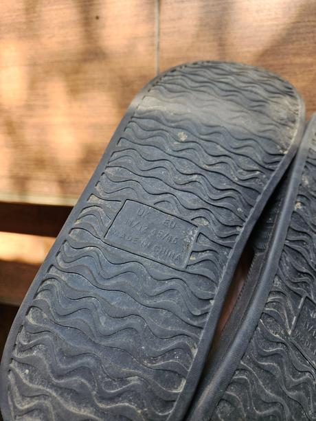 2x šľapky 45, 45/46, 45