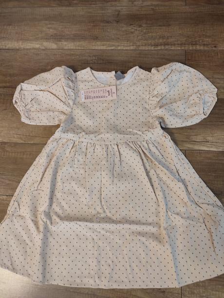 Dievčenské šaty, 116