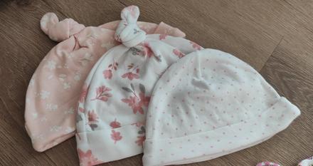 Novorodenecké čiapky 3 ks, <50