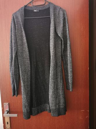 Strieborny predĺženy pulover, s