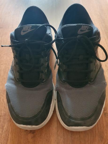 Botasky - rozne, nike,40