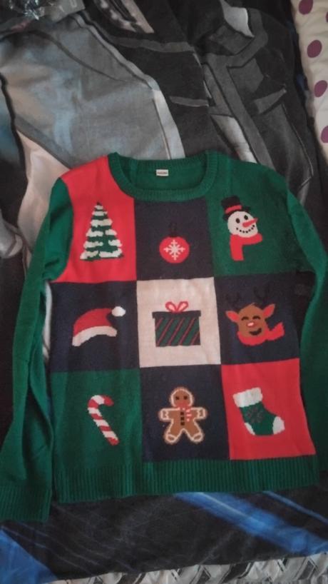 Vianočný svetrík č.134/140, 134