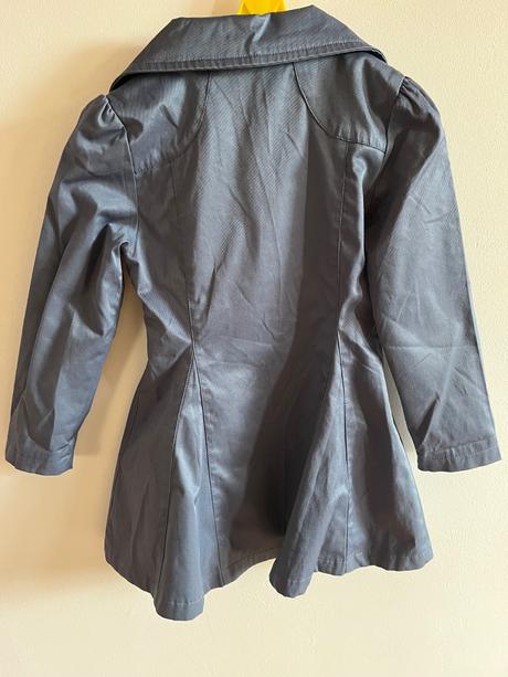 Prechodný kabát, 110