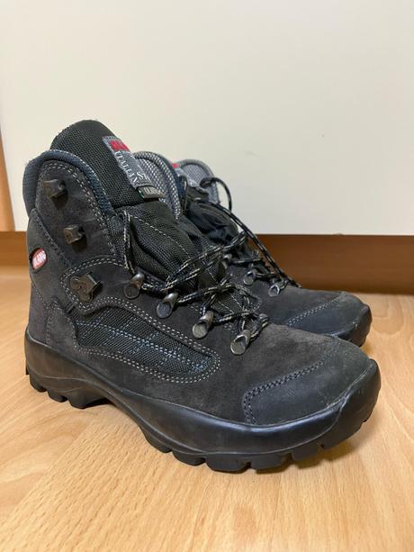 Prémiové turistické topánky, olang,40