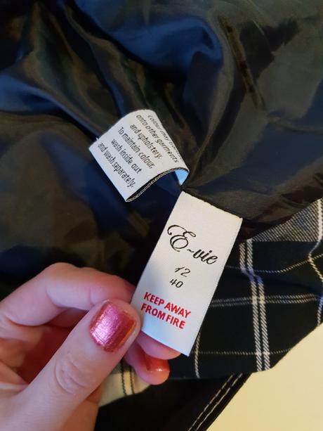 Dámske sako s opaskom, 40