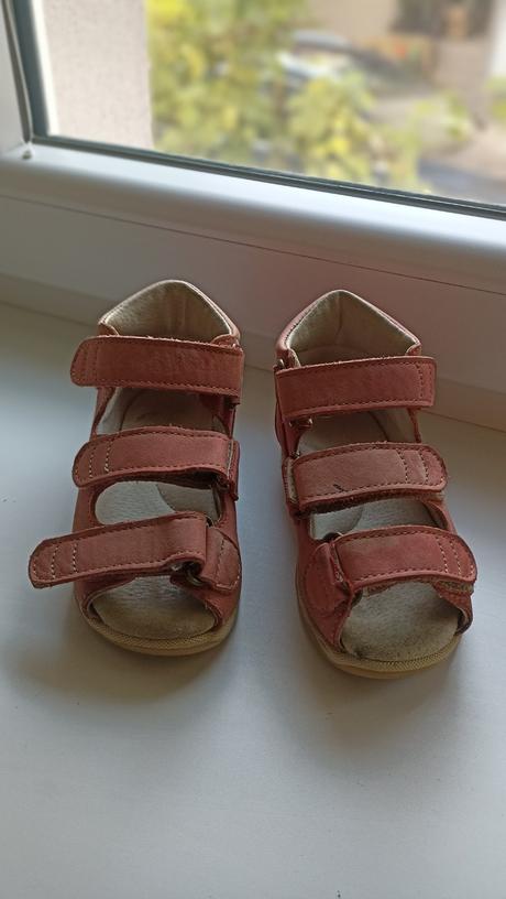 Ortopedické sandále veľ.25, 25
