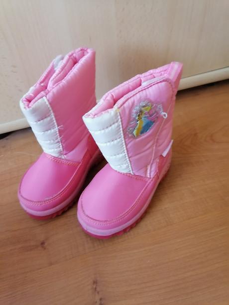 Ružové snehuľky, 22