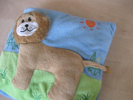 Vankúšik s levíkom,